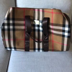 Burberry Duffle bag